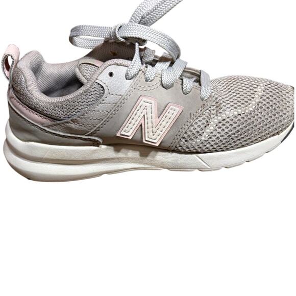 New Balance 009 Youth Gray Sneakers 1.5Y Pink Girls - Picture 5 of 7